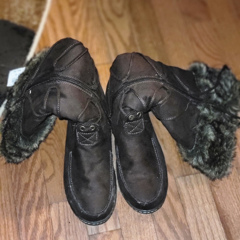 Women’s Brown Fur‑Lined Winter Boots – Brand New w/ Tags (Size 8)